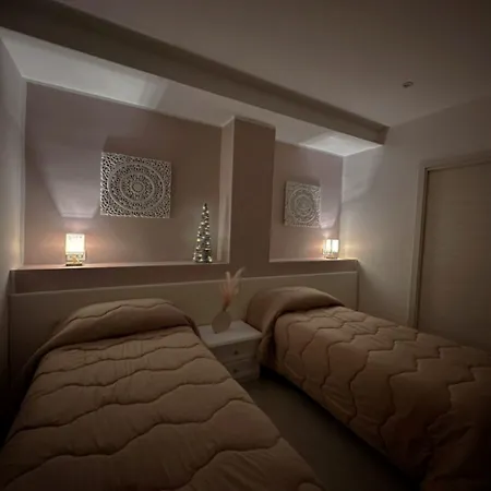 Domus Balcante Couette-café